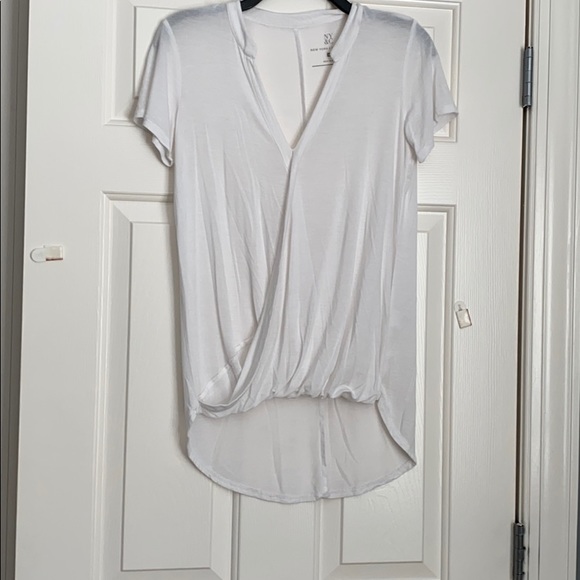 NY&C. New York & Company XS white top - Picture 15 of 15